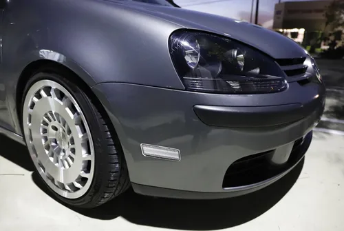 Vista 3 de iJDMTOY Kit de luces laterales de parachoques con lente transparente y ámbar LED completa Compatible con Volkswagen 2006-2009 MK5 Golf/GTI Rabbit