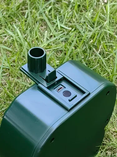 Vista 5 de Repelente solar ultrasónico de animales para exteriores, dispositivos repelentes de ciervos, con flash LED y sensor de movimiento, mapaches