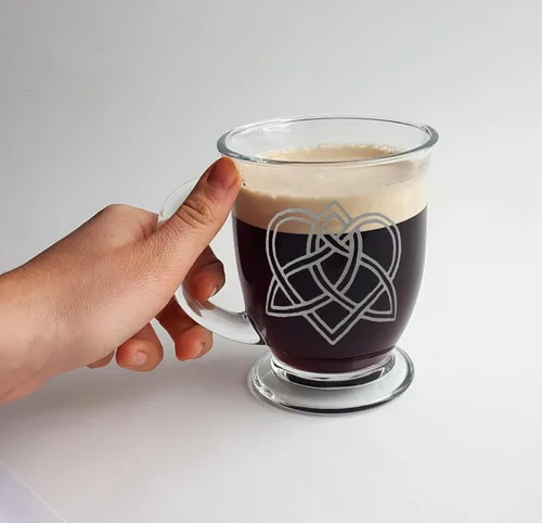Vista 3 de Celtic Love Knot Glass Coffee Mug Set of 2 – Free Personalized Engraving, 16oz Mugs