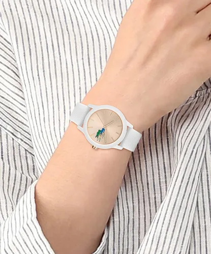 Vista 4 de Lacoste L.12.12 - Reloj de cuarzo de plástico y silicona para mujer, color blanco (modelo 2001183), Blanco, Mujeres