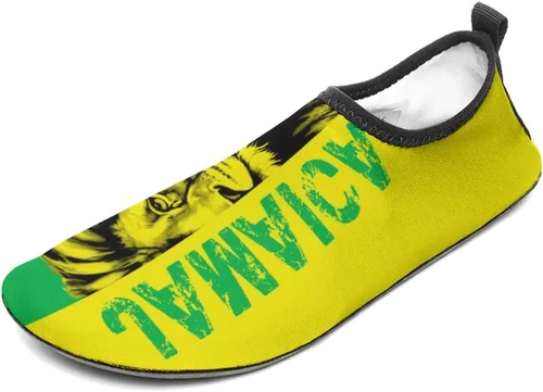 Vista 2 de Zapatos de agua unisex retro con bandera de Jamaica, para exteriores, playa, natación, calcetines acuáticos de secado rápido, zapatos descalzos