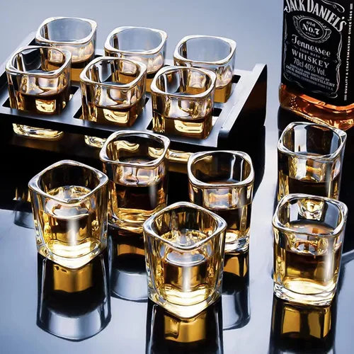 Vista 7 de Gencywe Juego de 6 vasos de chupito con base pesada, vasos de chupito transparentes de 2.2 onzas a granel, vaso de chupito cuadrado para vodka
