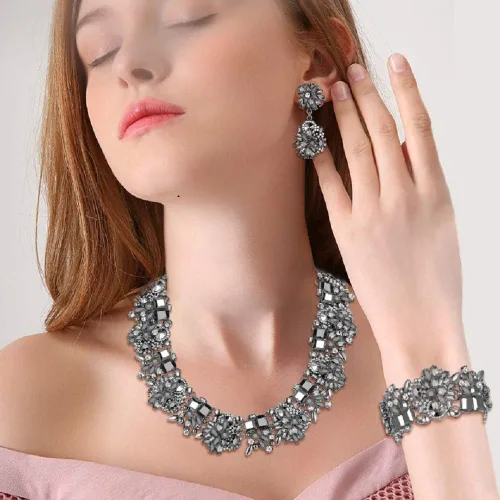 Vista 4 de Flyonce Juego de collar grande y grueso para mujer, joyería de disfraz de moda, estilo vintage