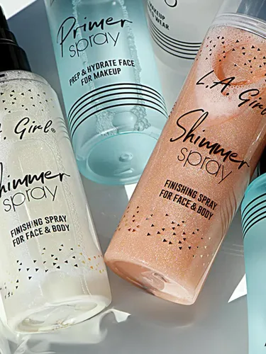 Vista 4 de L.A. Girl Spray con Brillo, 2.7 onzas líquidas, Oro Oro Rosa