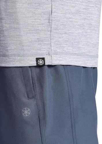 Vista 5 de Gaiam Camiseta raglán básica para hombre, ajuste estándar, material elástico de peso medio