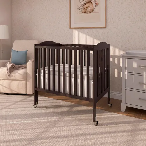 Vista 2 de Dream On Me Mini cuna portátil 2 en 1, cuna de bebé de tamaño no matrimonial para espacios pequeños, 2 alturas de colchón, diseño compacto de viaje