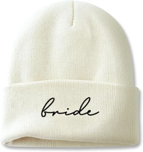 Vista 15 de Mr and Mrs Beanies, Wedding Gifts for Couples, His and Hers Engagement Gift, Honeymoon Travel Essentials
