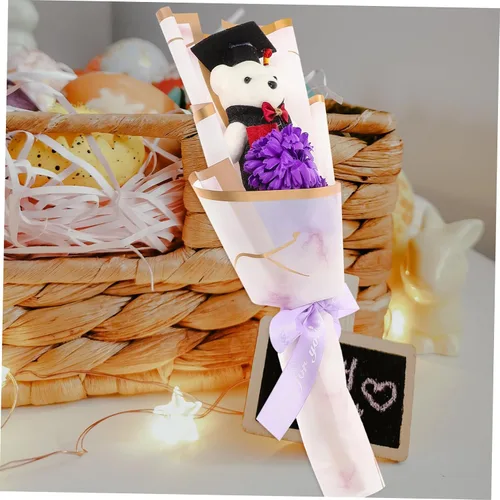 Vista 3 de BESPORTBLE Adorable ramo de flores de oso de graduación, lindo arreglo de muñeca de oso para fiesta de graduación para graduados, decoración floral