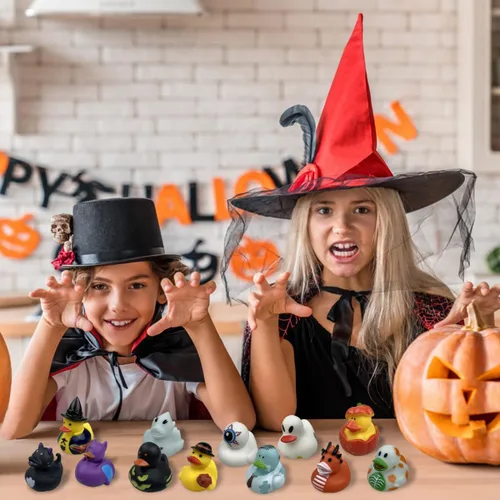 Vista 4 de Paquete de 24 Patos de Goma de Halloween Juguetes de Baño para Niños Pequeños Niños Niñas Juguetes de Halloween Favores de Fiesta de Halloween