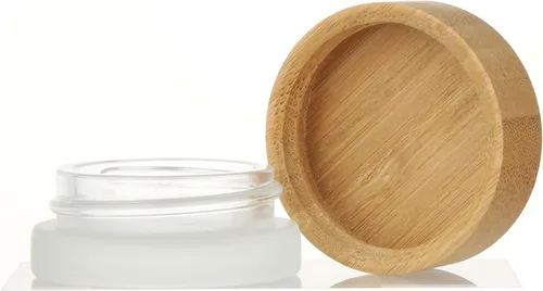 Vista 6 de COSIDEA 18 frascos vacíos de vidrio transparente redondos de 1.7 onzas fluidas con tapas de bambú, tarro de crema de madera, recipientes de viaje