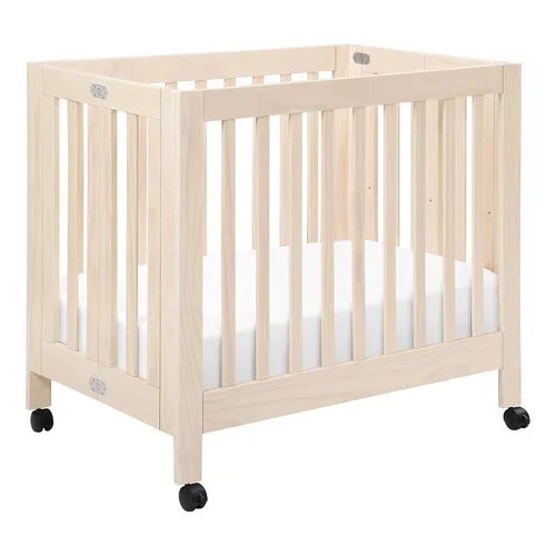 Vista 14 de Babyletto Origami Mini cuna plegable portátil con ruedas en negro, 2 posiciones de colchón ajustables, certificado Greenguard Gold