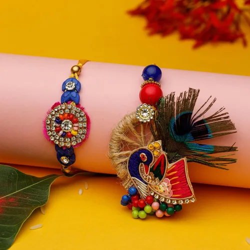 Vista 2 de Bhai Dooj Rakhi Lumba Juego de 2 Rakhi para hermano y Bhabhi Bhaiya Bhai Rakhi Rakhi Juego de 2 pares de hilos Rakhi Dora, paquete de regalo
