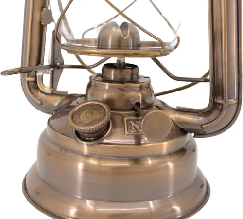 Vista 4 de Vermont Lanterns - Linterna de huracán de latón de 12.5" (latón antiguo)