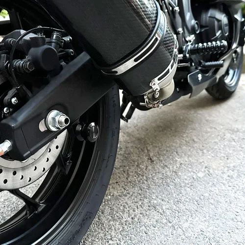 Vista 5 de M6 Carretes deslizantes del brazo oscilante Compatibles con MT-09/10, RSV4, YZF-R1/R3/R6, FZ10, MT-01, Tracer 9, Tracer 900 GT, FZ-09, FJ-09
