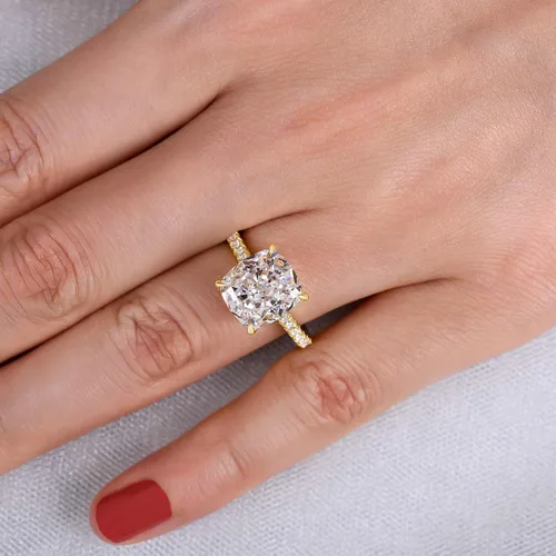 Vista 4 de RODIFFY Anillo de compromiso de corte cojín de 4 quilates para mujer, anillo de compromiso chapado en oro blancorosa de plata de ley 925 de 18