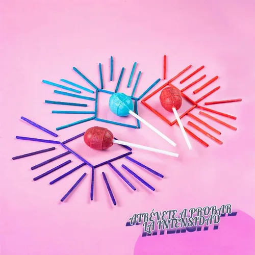 Vista 8 de Colombina Bon Bon Bum - Paletas con centro de chicle, sabor a explosión de bayas, paletas surtidas envueltas individualmente, golosinas