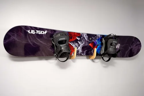 Vista 5 de Grassracks Soporte de pared para snowboard y monopatín de bambú y abedul, serie Moloka`i