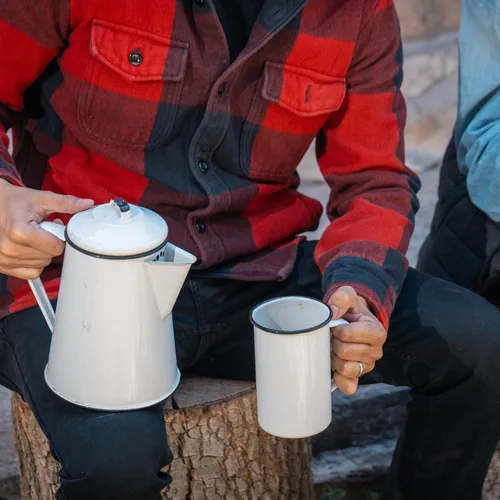 Vista 7 de Cinsa Taza de acero esmaltado de 20 onzas (juego de 6) – Tazas grandes y duraderas para uso en interiores y exteriores, aptas para horno y fuego