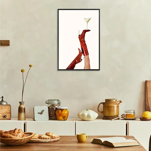 Vista 5 de Póster vintage de Martini con botas rojas de cereza a la moda, póster femenino de cóctel, arte de pared, arte feminista de preparación