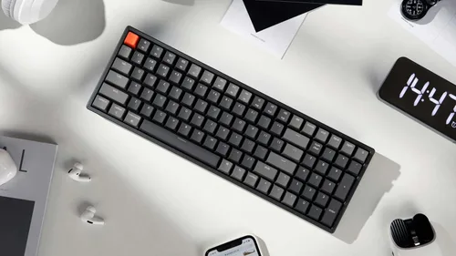 Vista 2 de Teclado mecánico Keychron K4 RGB intercambiable en caliente, teclado de computadora 96% layout Bluetooth inalámbrico/USB con cable con interruptor