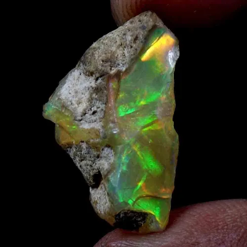 Vista 2 de Krishna Hai - Piedra en bruto de ópalo etíope negro ultra fuego, 11.60 unidades, piedras preciosas de cristales de roca de ópalo natural