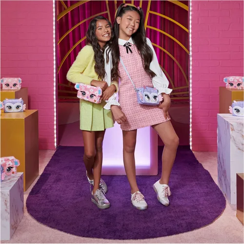Vista 4 de Purse Pets, Print Perfect Hoot Couture Owl, juguete interactivo para mascotas y bolsa de hombro con más de 30 sonidos y reacciones, juguetes