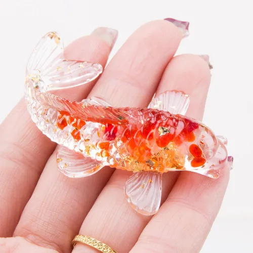 Vista 2 de 6 piezas hechas a mano en miniatura Koi Fish Red Crystal Decor Resina Soplado Fish Fgurines Feng Shui Lucky Goldfish Ornamento Estatua