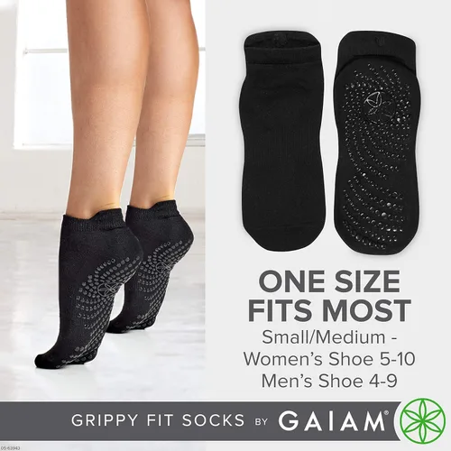 Vista 5 de Gaiam Yoga Socks -Non Slip Fitness Sock Grips for Women & Men Ideal for Home Use & All Types of Yoga, Barre, Dance,Black