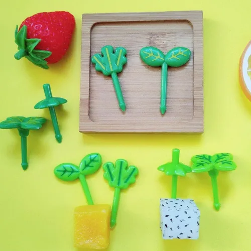 Vista 9 de Juego de cortadores y selladores de galletas mejorados Abruga para sándwich, cortador de verduras y sellos de frutas, molde con estrella