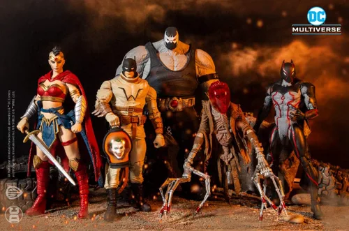 Vista 9 de McFarlane Toys - DC Build-A 7 figuras Wave 3 - Último caballero en la tierra - Batman