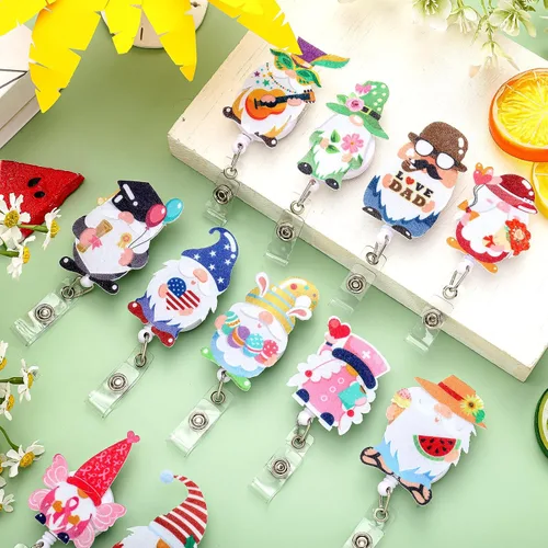 Vista 4 de Teling 20 carretes de insignias navideñas, regalos irlandeses, portatarjetas retráctiles de temporada, divertidos y bonitos, de fieltro de gnomo