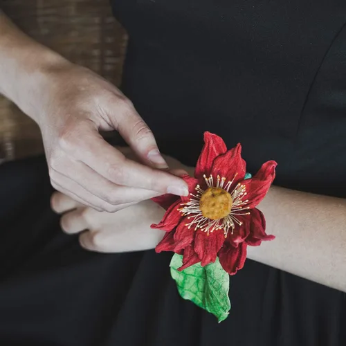 Vista 5 de Chinco 24 bandas elásticas para muñeca, pulseras elásticas para muñeca, accesorios de muñeca elegantes para bodas, fiestas, novia, dama de honor