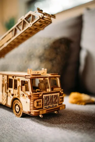 Vista 9 de Wood Trick Rompecabezas de madera 3D de rescate para adultos para construir