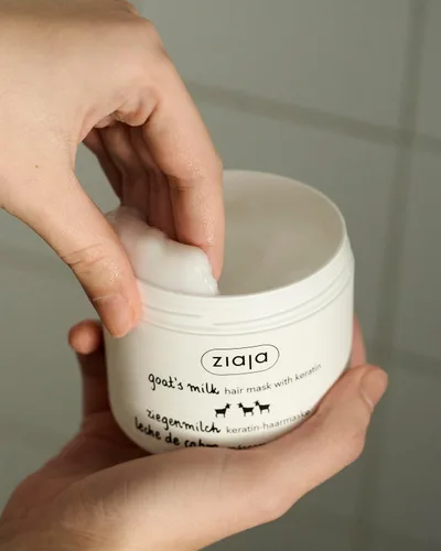 Vista 2 de Ziaja Mascarilla fortalecedora de leche de cabra con queratina, 6.8 fl oz