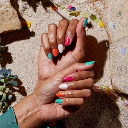Vista 4 de essie Expressie Esmalte de uñas, esmalte de uñas azul de secado rápido, vegano, Bring The Beat, 0.33 onzas líquidas