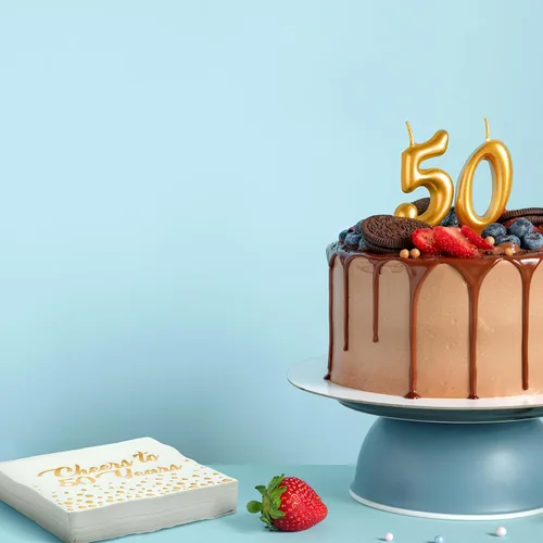 Vista 6 de Qilery 100 servilletas de papel de aluminio dorado para decoración de cumpleaños, aniversario y cumpleaños, servilletas de cóctel plegadas de 6.5 x