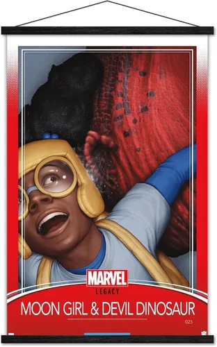 Vista 8 de Trends International Marvel Moon Girl & Devil Dinosaur - Póster de pared legado, 22.4 pulgadas de largo x 14.7 pulgadas, versión enmarcada en madera