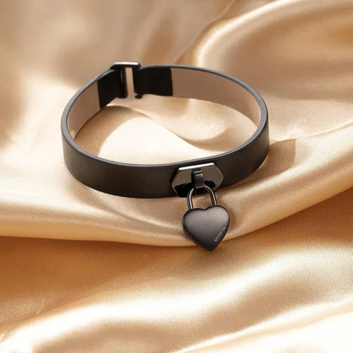 Vista 4 de MVMT Pulsera Heartlock de cuero para mujer