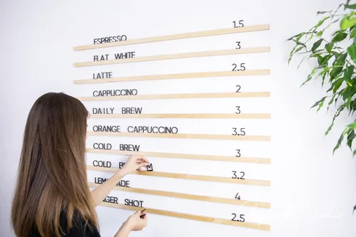 Vista 3 de Tablero de letras de madera - Tablero de mensajes intercambiable grande con letras, números y menú de café Bar Salon Lista de precios