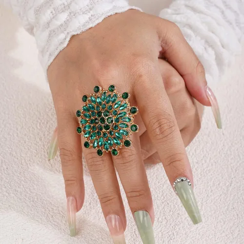 Vista 6 de Jumwrit Anillo redondo grande, anillo de flor de diamantes de imitación verde, anillo de banda de envoltura abierta, anillo de dedo ajustable