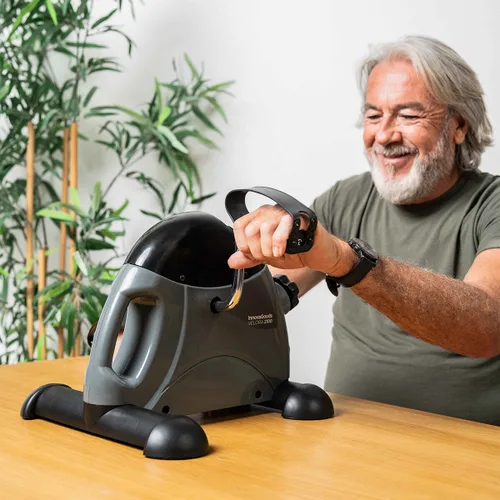 Vista 3 de Pedaleador Estático para Piernas y Brazos con Esterilla Velora 2100 InnovaGoods