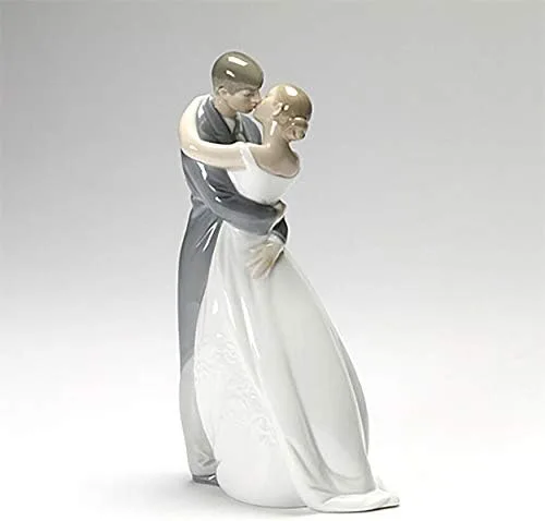 Vista 4 de Lladro Nao 02001613 A KISS Forever - Figura de porcelana vidriada