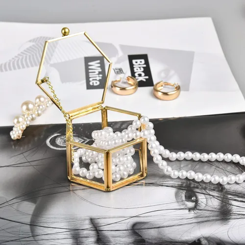 Vista 5 de Feyarl Pequeña caja de joyería de cristal dorado para joyería de joyería de joyería de cristal adornado, caja organizadora de recuerdos, caja