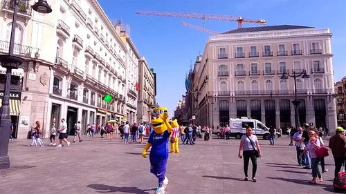 Vista 2 de Virtual Cycle Rides DVD - Madrid, Spain - for Indoor Cycling, Treadmill and Running Workouts