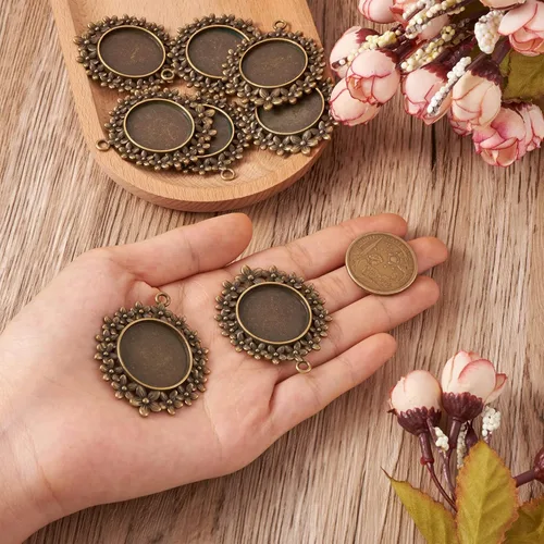 Vista 6 de KISSITTY 10 piezas de bronce antiguo colgante de flor cabujón tibetano plano redondo blanco camafeo bisel bandeja encantos, Bronce