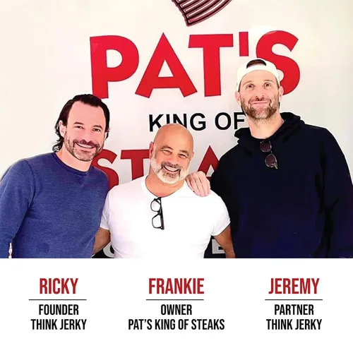 Vista 8 de Think Jerky x Pat's King of Steaks - Palitos oficiales de carne de res con sabor a cheesesteak, edición limitada, bocadillos de carne de res