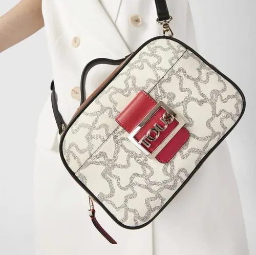 Vista 8 de TOUS Kaos Icon Collection - Lienzo impermeable combinado con bolsa cruzada de vinilo efecto piel para mujer, 9.4x4.1x8.1 in, multicolor, Beige