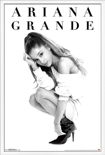 Vista 15 de Trends International Ariana Grande - Póster de pared de luna de miel, 22.4 pulgadas de largo x 14.7 pulgadas, versión enmarcada en madera de granero