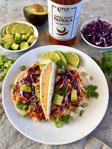 Vista 7 de Pimentón ahumado XL de 7 onzas en tarro gourmet grado restaurante audaz sabor a pimentón español ahumado por SPQR Seasonings