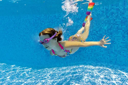 Vista 4 de Aletas de natación para niños, aletas cortas para jóvenes, aletas de entrenamiento de natación para natación de regazo, para niños y niñas Arco